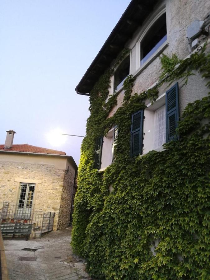 Casale Maria Mafalda Pieve di Teco Kültér fotó